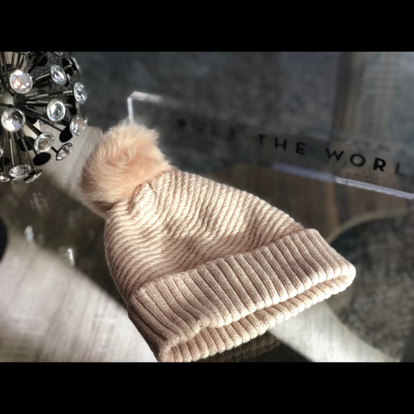 ALDO Pink Winter Puff Hat ❄️ - Picture 6 of 6